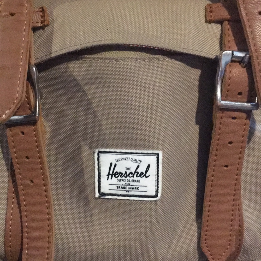 Backpack - Picture 2 of 5